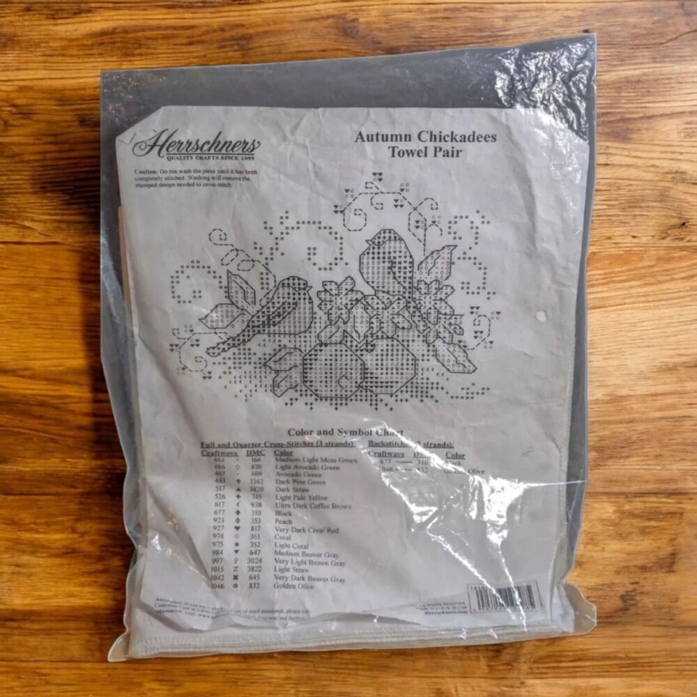HERRSCHNERS Stamped Cross Stitch AUTUMN CHICKADEES Towel Pair Fall Halloween NEW